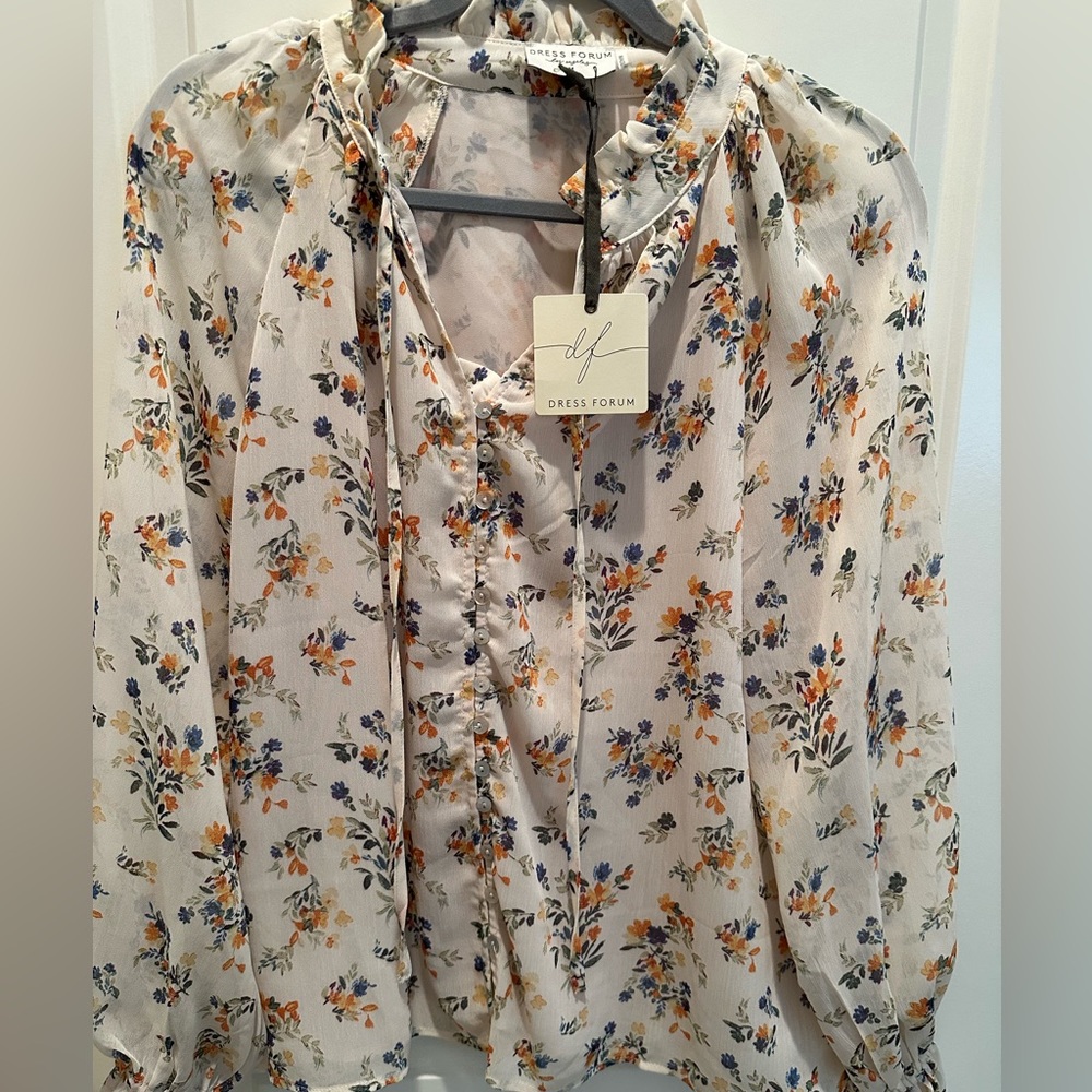 Women’s blouse
